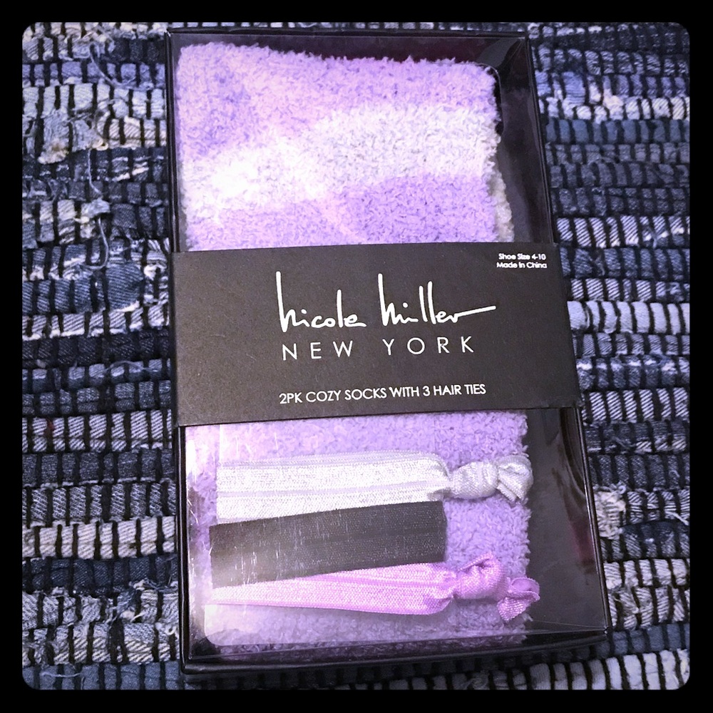 💜NICOLE MILLER🖤2PK Cozy Socks & 3 Hair Ties🦄NWT
